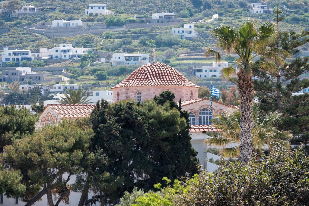 Hotel Oasis Parikia  Exterior photo