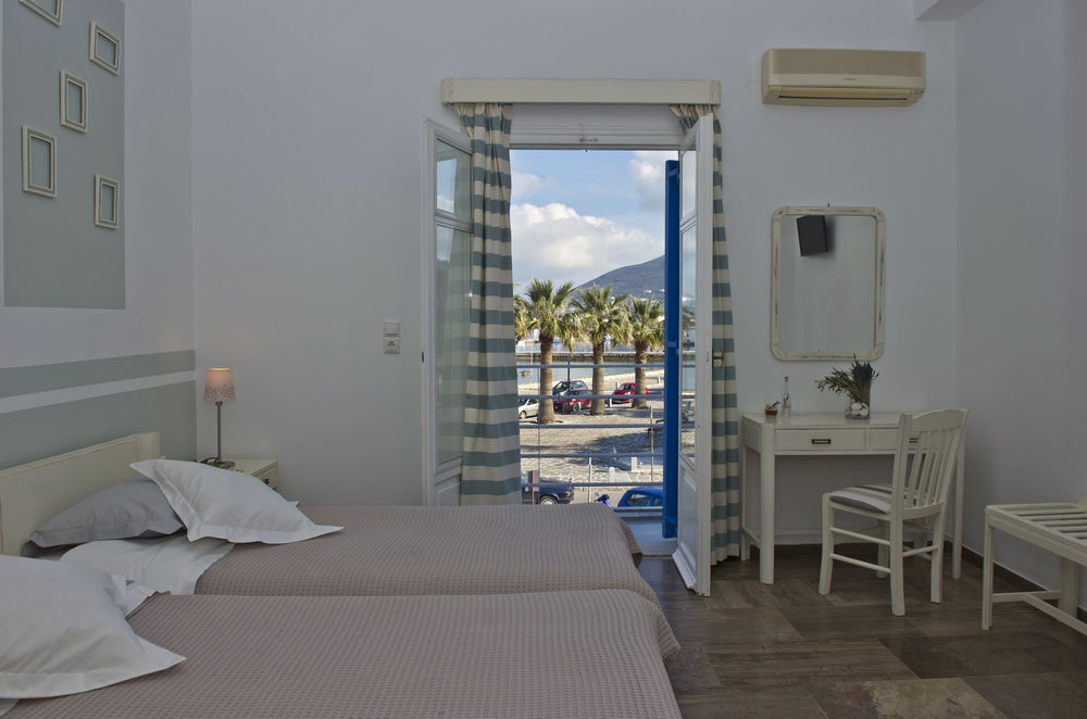 Hotel Oasis Parikia  Exterior photo